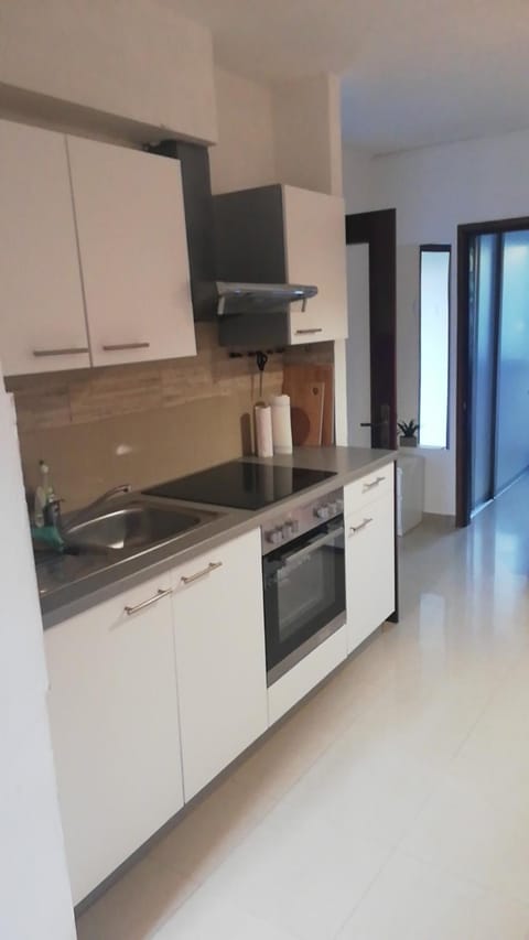 Green Garden Apartment in Novalja