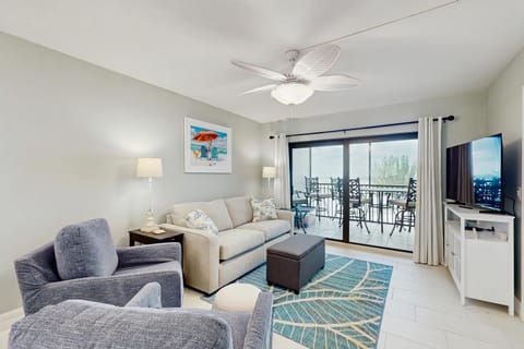 Carlos Pointe 113 Apartment in Estero Island