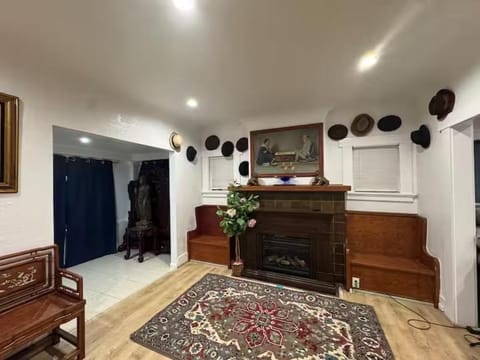 Nearby Museums • Downtown • 4BR • Sleeps 16 House in San Jose