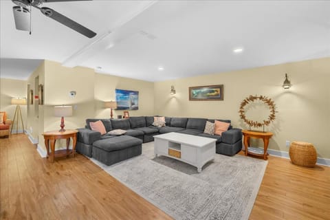 Fit To Be Tide House in Lincoln City