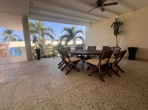 Private villa, 6 bedrooms, 2 pools with views Villa in Acapulco