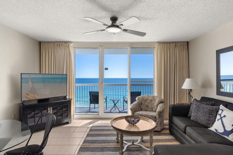 TV and multimedia, Balcony/Terrace, Living room, Seating area, Sea view, furniture