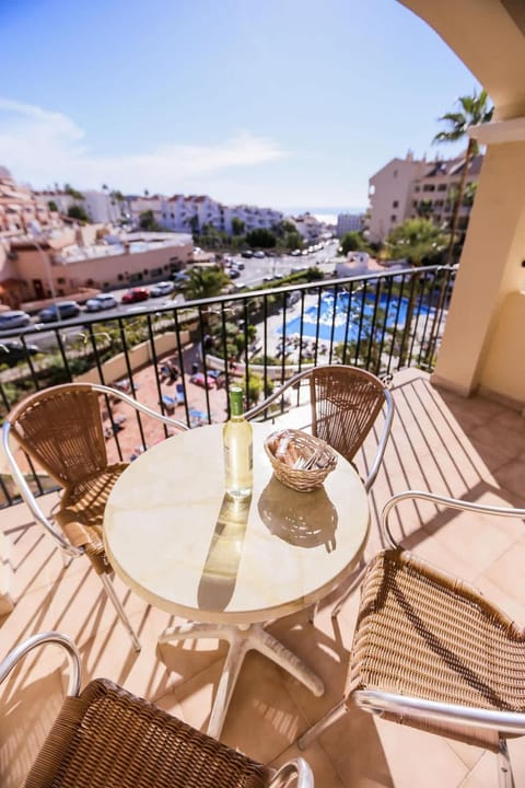 Balcony/Terrace, Balcony/Terrace, Pool view, Sea view