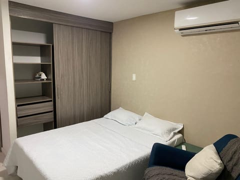 Bed, Bedroom, air conditioner