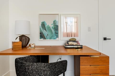 Abracadabra Ultra Luxury Private Residence Apartment in West Hollywood