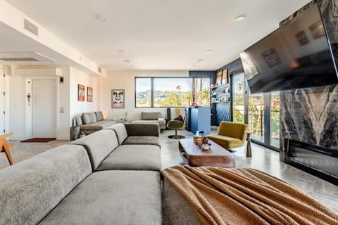 Abracadabra Ultra Luxury Private Residence Apartment in West Hollywood