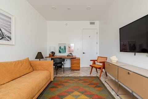 Abracadabra Ultra Luxury Private Residence Apartment in West Hollywood