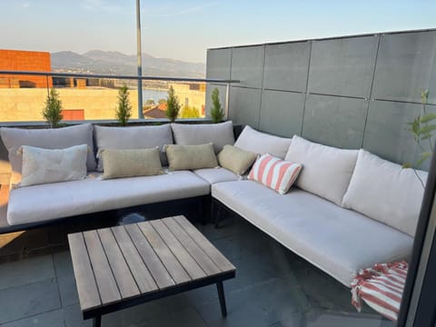 View (from property/room), Balcony/Terrace