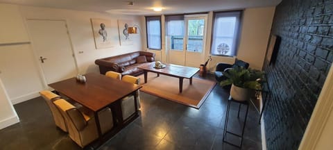 Facade/entrance, TV and multimedia, Living room, Dining area