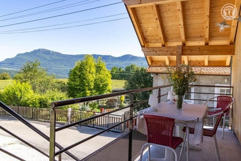 Patio, Dining area