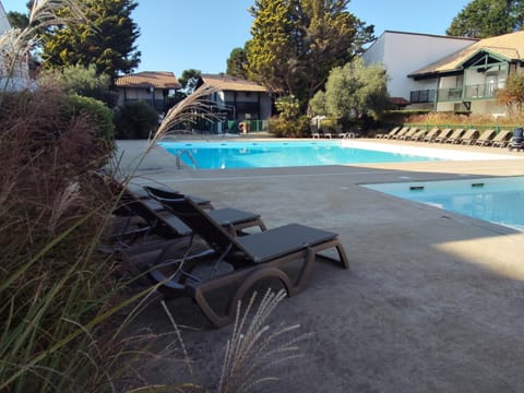 Other, Pool view, Swimming pool, sunbed
