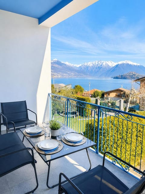 Balcony/Terrace, Lake view