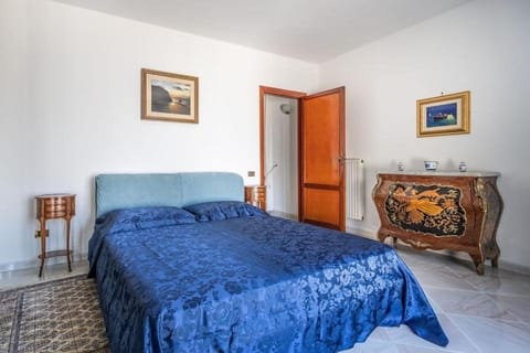 Estate4home - Casa Cinzia Bed and Breakfast in Vico Equense