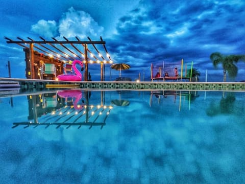 Swimming pool