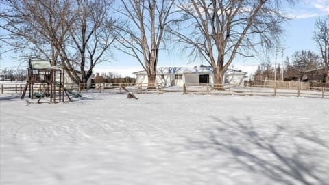 Peaceful Spaulding Orchard Home House in Springfield