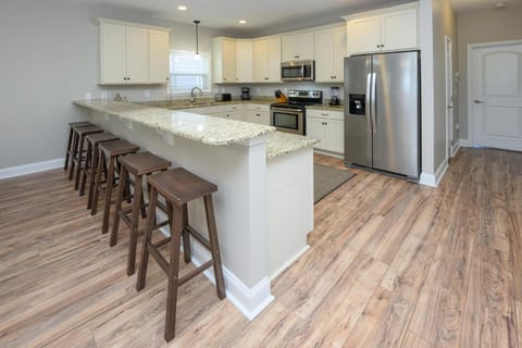 Latitude Adjustment House in Surfside Beach