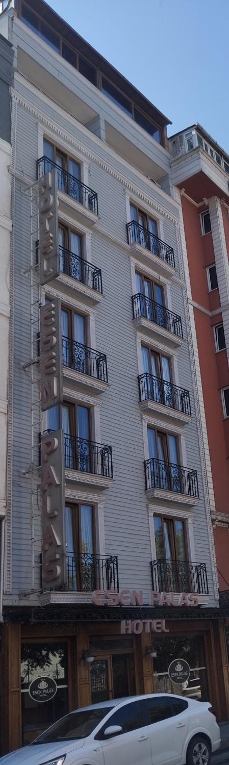 Property building, Day