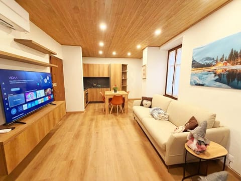 Lovely Apartemtent 5 minutes from the slopes Apartment in Province of Brescia