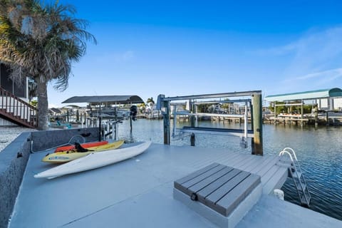 Seascape Casita Gulf Access Kayaks and Bikes House in St James City