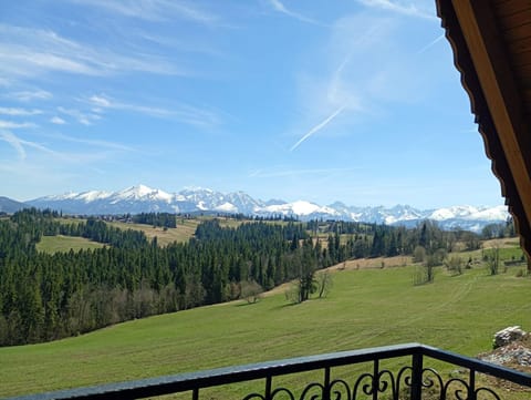 Nearby landmark, Day, Natural landscape, View (from property/room), Mountain view