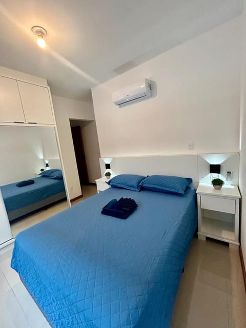 Bed, Photo of the whole room, Bedroom, towels, air conditioner