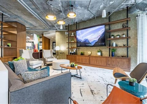 Communal lounge/ TV room