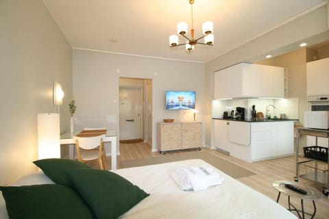 Bed, Coffee/tea facilities, Kitchen or kitchenette, Dining area, oven, pet friendly