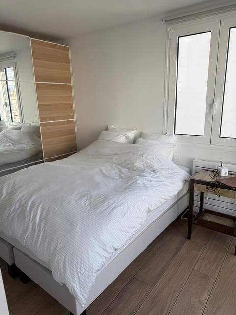 Newly renovated apartment in Neuilly-sur-Seine Apartment in Levallois-Perret