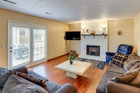 Bring the Family! Suburban Home with Yard in Omaha House in Omaha