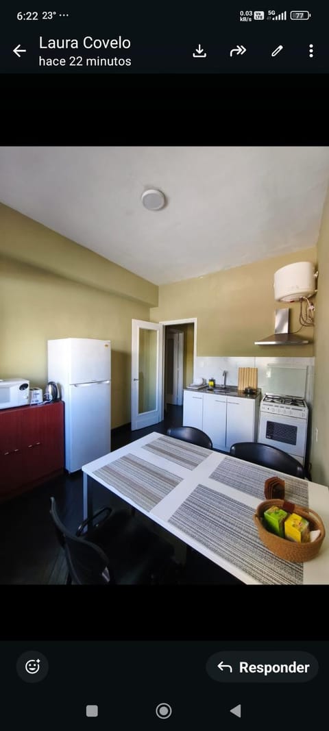 Kitchen or kitchenette, Dining area, oven