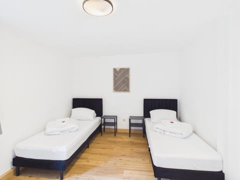 Bed, Bedroom, heating, internet, towels