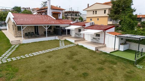 Property building, Garden