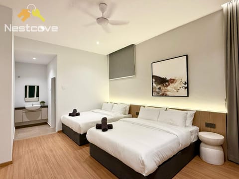 Property building, Bed, Bedroom