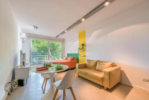 TV and multimedia, Seating area