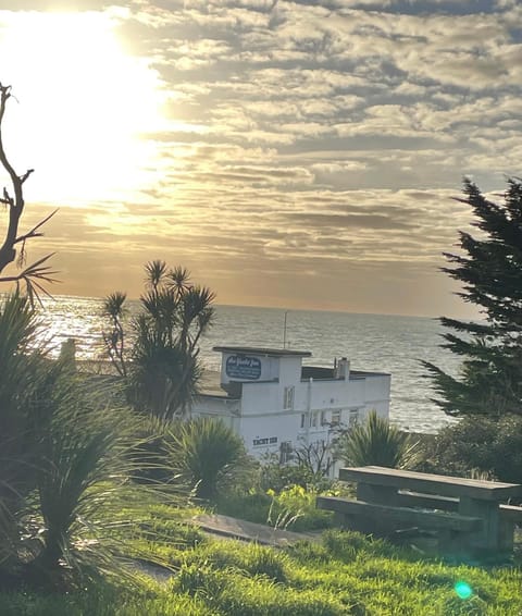 Property building, Sea view, Sunrise