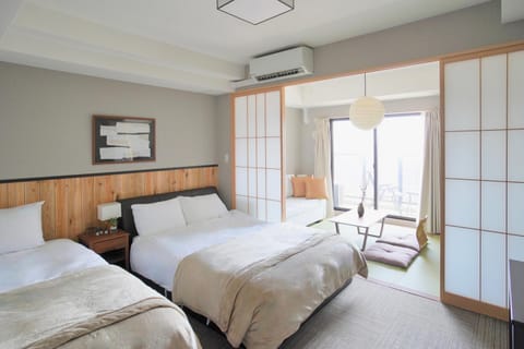 Bed, Photo of the whole room, Bedroom, air conditioner