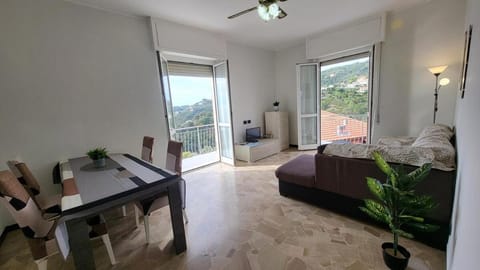 Vista dai pini Apartment in Varazze