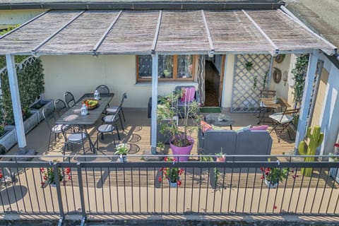 Property building, Breakfast