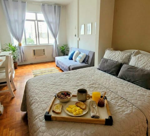 Bed, air conditioner
