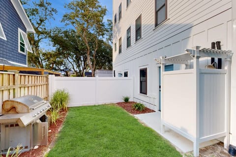 CB88 Turtle House House in Carolina Beach