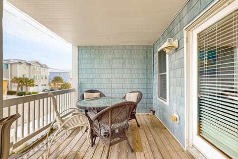 KB21 Barefoot Bliss House in Kure Beach