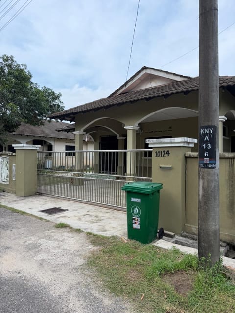 Property building, Entertainment, Entertainment