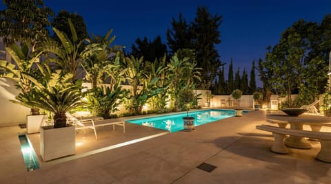 Night, Swimming pool