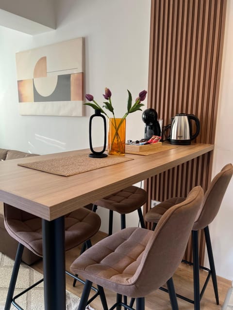 Coffee/tea facilities, kitchen
