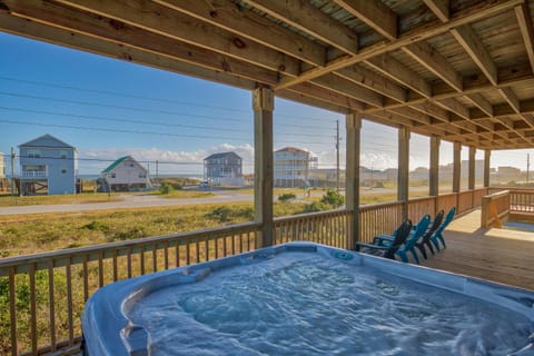 NTB0104 Swallows Nest House in North Topsail Beach