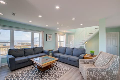 NTB0104 Swallows Nest House in North Topsail Beach