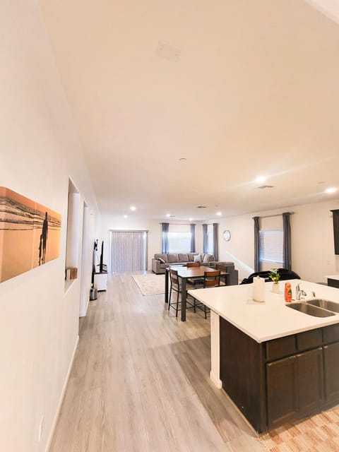 Vip Class Two House in Lodi