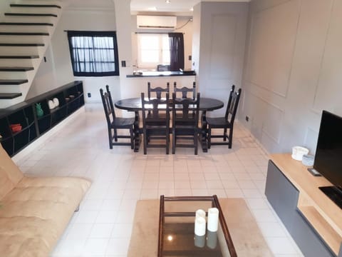 TV and multimedia, Living room, Dining area