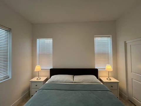 Room With Private Bathroom Vacation rental in Lake Forest