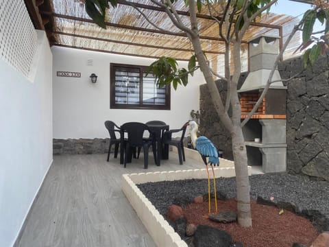 Patio, Garden view